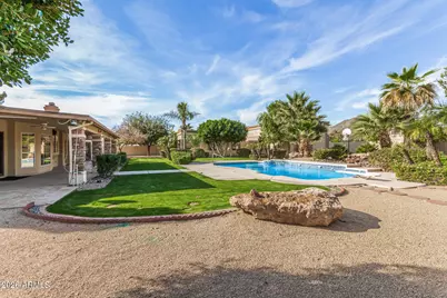 5308 W Misty Willow Lane, Glendale, AZ 85310 - Photo 19