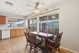 10219 N 39th Dr, Phoenix, AZ 85051 - Photo 5