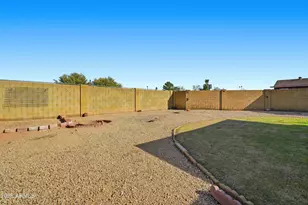 10219 N 39th Dr, Phoenix, AZ 85051 - Photo 35