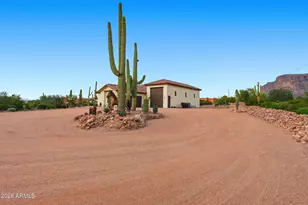 1067 S Trigger Ct, Apache Junction, AZ 85119 - Photo 7