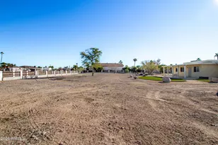11118 W Mountain View Rd, Sun City, AZ 85351 - Photo 27