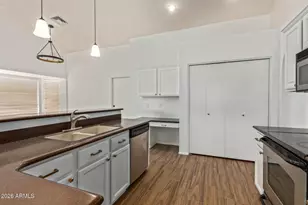 18853 N 40th Pl, Phoenix, AZ 85050 - Photo 17