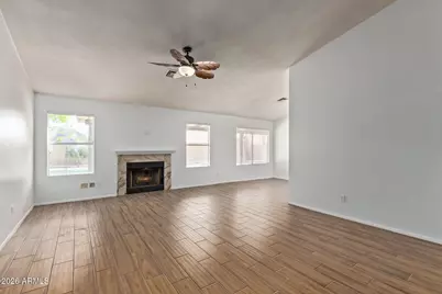 18853 N 40th Place, Phoenix, AZ 85050 - Photo 7