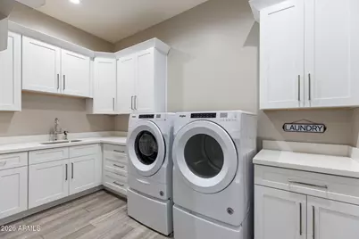 2252 E South Mountain Avenue, Phoenix, AZ 85042 - Photo 25