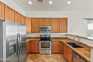 2130 E Beautiful Ln, Phoenix, AZ 85042 - Photo 15