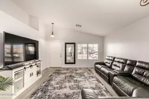 22001 N 35th Dr, Glendale, AZ 85310 - Photo 11