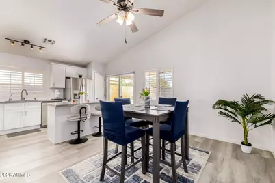 22001 N 35th Drive, Glendale, AZ 85310 - Photo 9