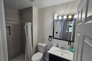 819 E Apollo Rd, Phoenix, AZ 85042 - Photo 5