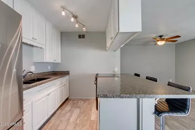 8319 E Indianola Avenue, Scottsdale, AZ 85251 - Photo 13