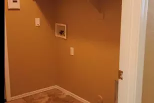 2134 W Pleasant Ln, Phoenix, AZ 85041 - Photo 9