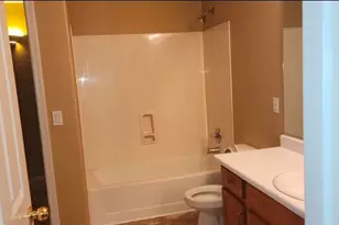 2134 W Pleasant Ln, Phoenix, AZ 85041 - Photo 13