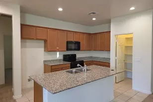 10825 W Taylor St, Avondale, AZ 85323 - Photo 7