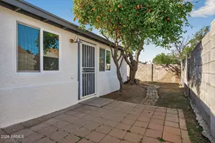 7352 W Meadowbrook Ave, Phoenix, AZ 85033 - Photo 49