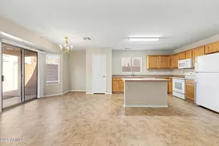 23264 W Cocopah St, Buckeye, AZ 85326 - Photo 11