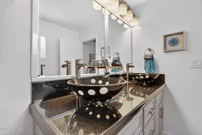 4117 W San Juan Avenue, Phoenix, AZ 85019 - Photo 19