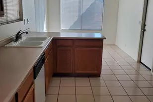 9962 N 94th Ln, Peoria, AZ 85345 - Photo 7