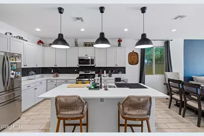 17787 W Bajada Road, Surprise, AZ 85387 - Photo 13