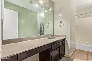 501 E Topeka Dr, Phoenix, AZ 85024 - Photo 19