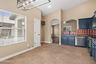 8622 W Echo Ln, Peoria, AZ 85345 - Photo 7