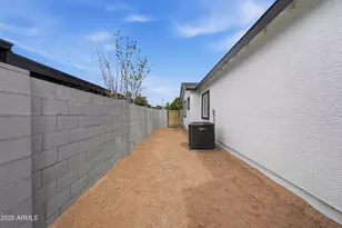 454 S Pioneer, Mesa, AZ 85204 - Photo 47