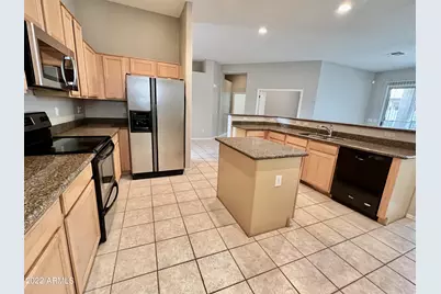 299 W Merrill Avenue, Gilbert, AZ 85233 - Photo 7