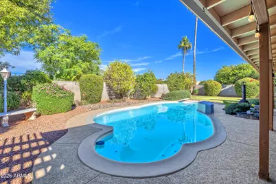 2638 E Desert Cove Avenue, Phoenix, AZ 85028 - Photo 23