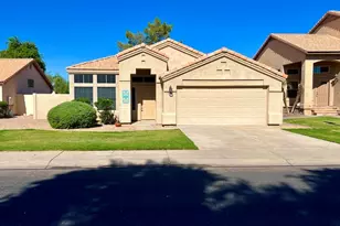 3200 S Cascade Pl, Chandler, AZ 85248 - Photo 1