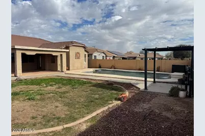 22813 W Hopi Street, Buckeye, AZ 85326 - Photo 3