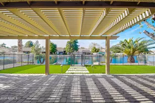 1613 W Gunstock Loop, Chandler, AZ 85286 - Photo 3