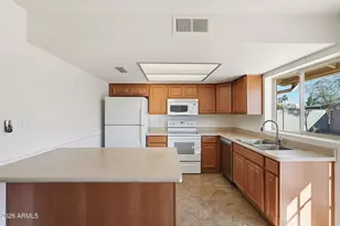 73 S 132nd St, Chandler, AZ 85225 - Photo 13