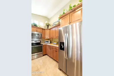 9020 E Coopers Hawk Drive, Sun Lakes, AZ 85248 - Photo 13