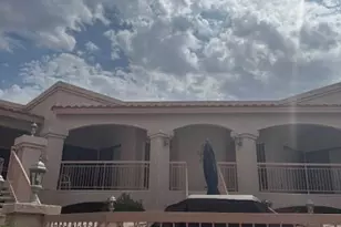 9151 W Greenway Rd, Peoria, AZ 85381 - Photo 3