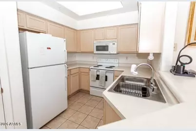 9151 W Greenway Road #239, Peoria, AZ 85381 - Photo 9