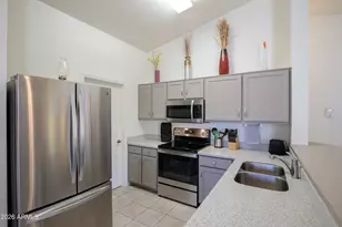 6541 S Cypress Point Dr, Chandler, AZ 85249 - Photo 3