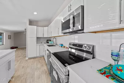 13050 N Breeze Way, Maricopa, AZ 85139 - Photo 29