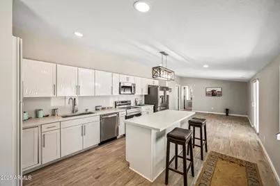 13050 N Breeze Way, Maricopa, AZ 85139 - Photo 3