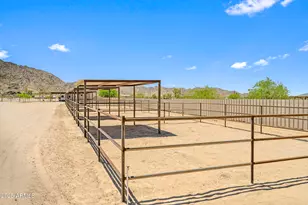 13050 N Breeze Way, Maricopa, AZ 85139 - Photo 3