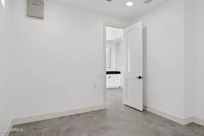 22423 N 54th Place, Phoenix, AZ 85054 - Photo 97