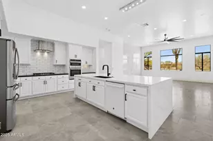 22423 N 54th Pl, Phoenix, AZ 85054 - Photo 41