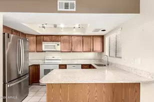 2524 S El Paradiso Dr, Mesa, AZ 85202 - Photo 9