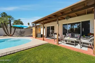 2647 E Cholla St, Phoenix, AZ 85028 - Photo 31