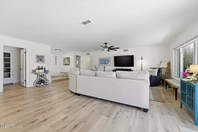 2647 E Cholla Street, Phoenix, AZ 85028 - Photo 9