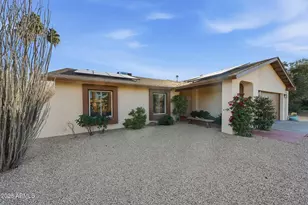 2647 E Cholla St, Phoenix, AZ 85028 - Photo 1