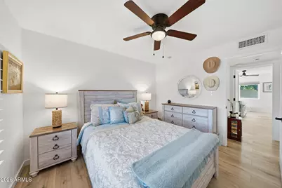 2647 E Cholla Street, Phoenix, AZ 85028 - Photo 23