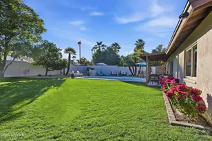 2647 E Cholla St, Phoenix, AZ 85028 - Photo 39