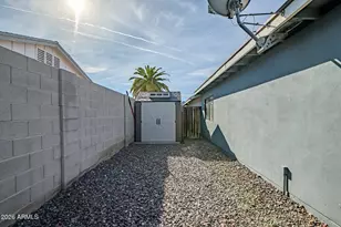 3340 E North Ln, Phoenix, AZ 85028 - Photo 31