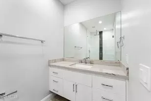 9030 N 48th Pl, Paradise Valley, AZ 85253 - Photo 41