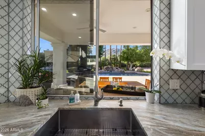 9030 N 48th Place, Paradise Valley, AZ 85253 - Photo 9