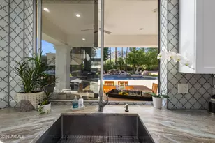 9030 N 48th Pl, Paradise Valley, AZ 85253 - Photo 9