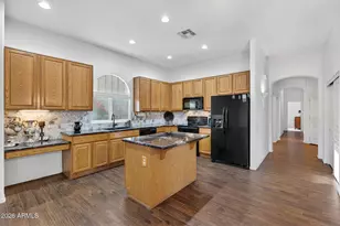 9513 E Knoll Cir, Mesa, AZ 85207 - Photo 13